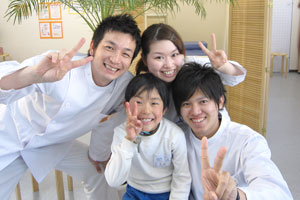 明るく元気なスタッフが対応
